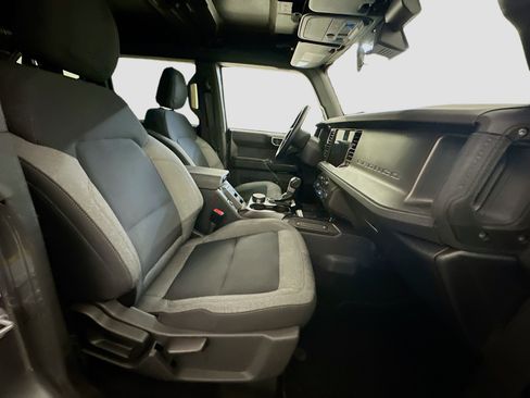 Used 2025 Ford Bronco Big Bend image 32