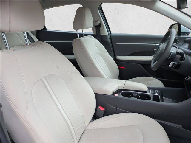 Used 2025 Hyundai Sonata SEL FWD image 19