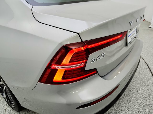 Used 2024 Volvo S60 B5 Ultimate w/ Climate Package AWD/4WD image 33