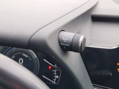 Used 2024 Lexus UX 250h FWD image 35