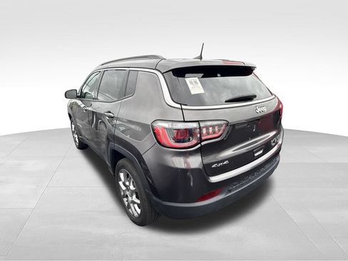 Used 2023 Jeep Compass Latitude AWD/4WD image 5