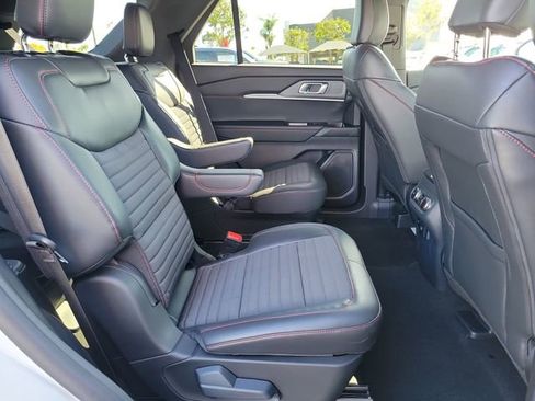 Used 2025 Ford Explorer ST-Line w/ Premium Package image 20