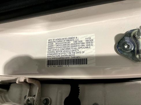Used 2024 Honda Pilot EX-L image 6