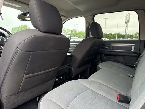 Used 2022 RAM 1500 Classic SLT w/ Electronics Convenience Group AWD/4WD image 9