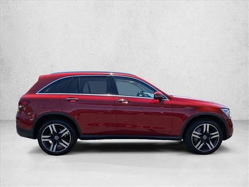 Used 2020 Mercedes-Benz GLC 300 4MATIC image 4