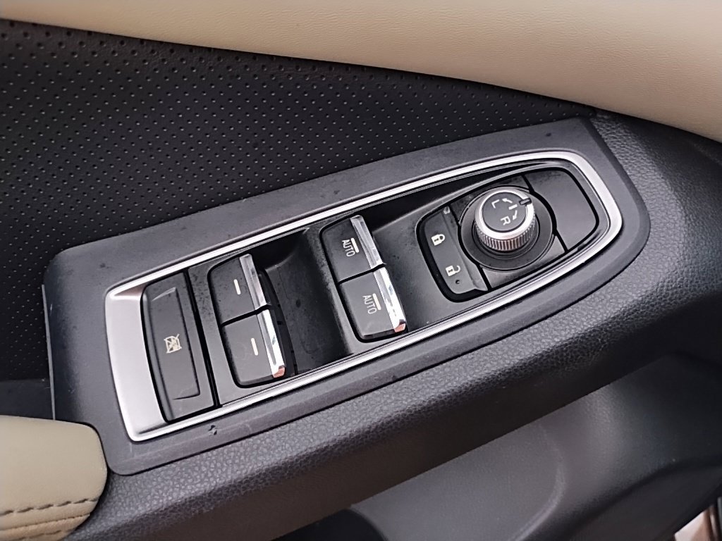 Used 2019 Subaru Ascent Limited AWD/4WD image 13