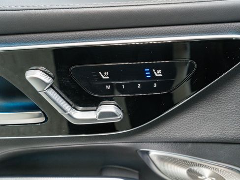 Used 2023 Mercedes-Benz GLC 300 4MATIC image 14