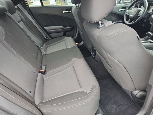 Used 2021 Dodge Charger SXT w/ Blacktop Package image 12