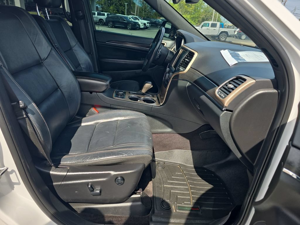 Used 2017 Jeep Grand Cherokee Limited AWD/4WD image 20