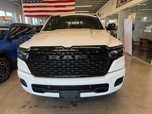 Used 2025 RAM 1500 Big Horn w/ Night Edition AWD/4WD image 37