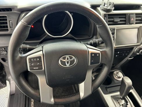 Used 2013 Toyota 4Runner Limited AWD/4WD image 13