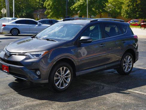 Used 2018 Toyota RAV4 Platinum w/ All Weather Liner Package AWD/4WD image 3