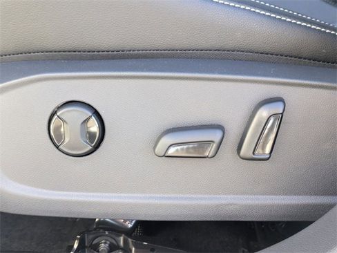 New 2026 Volkswagen Jetta SE image 19