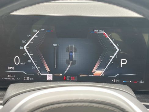 Used 2023 BMW X7 xDrive40i w/ M Sport Package AWD/4WD image 40