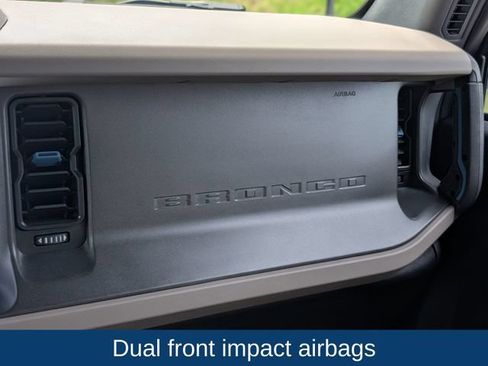 Used 2024 Ford Bronco Wildtrak AWD/4WD image 16