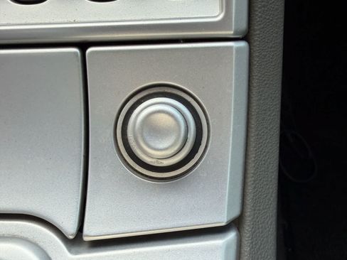 Used 2005 Chrysler Crossfire Limited RWD image 14
