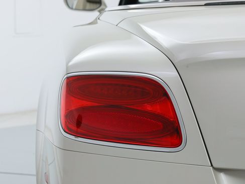 Used 2016 Bentley Continental GT AWD/4WD image 22