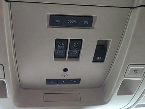 Used 2016 Chevrolet Silverado 2500 LTZ w/ Duramax Plus Package image 24