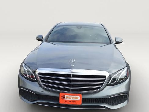 Used 2017 Mercedes-Benz E 300 4MATIC image 10