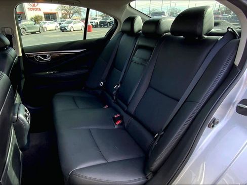 Used 2019 INFINITI Q50 Luxe w/ Essential Package (3.0T Luxe) image 21