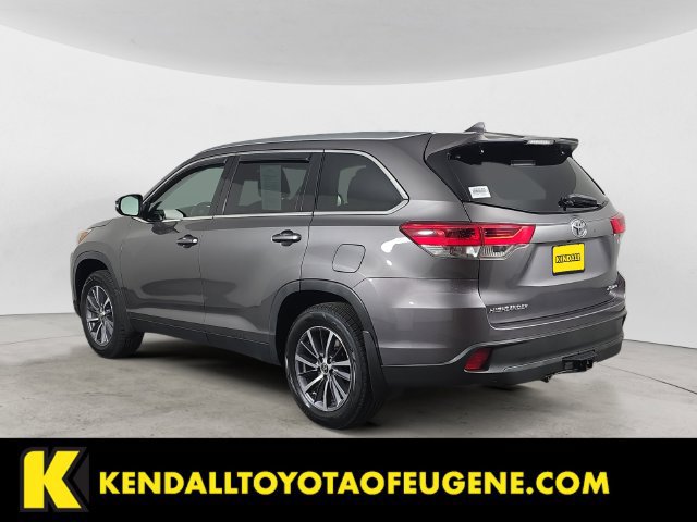 Used 2019 Toyota Highlander XLE AWD/4WD image 7