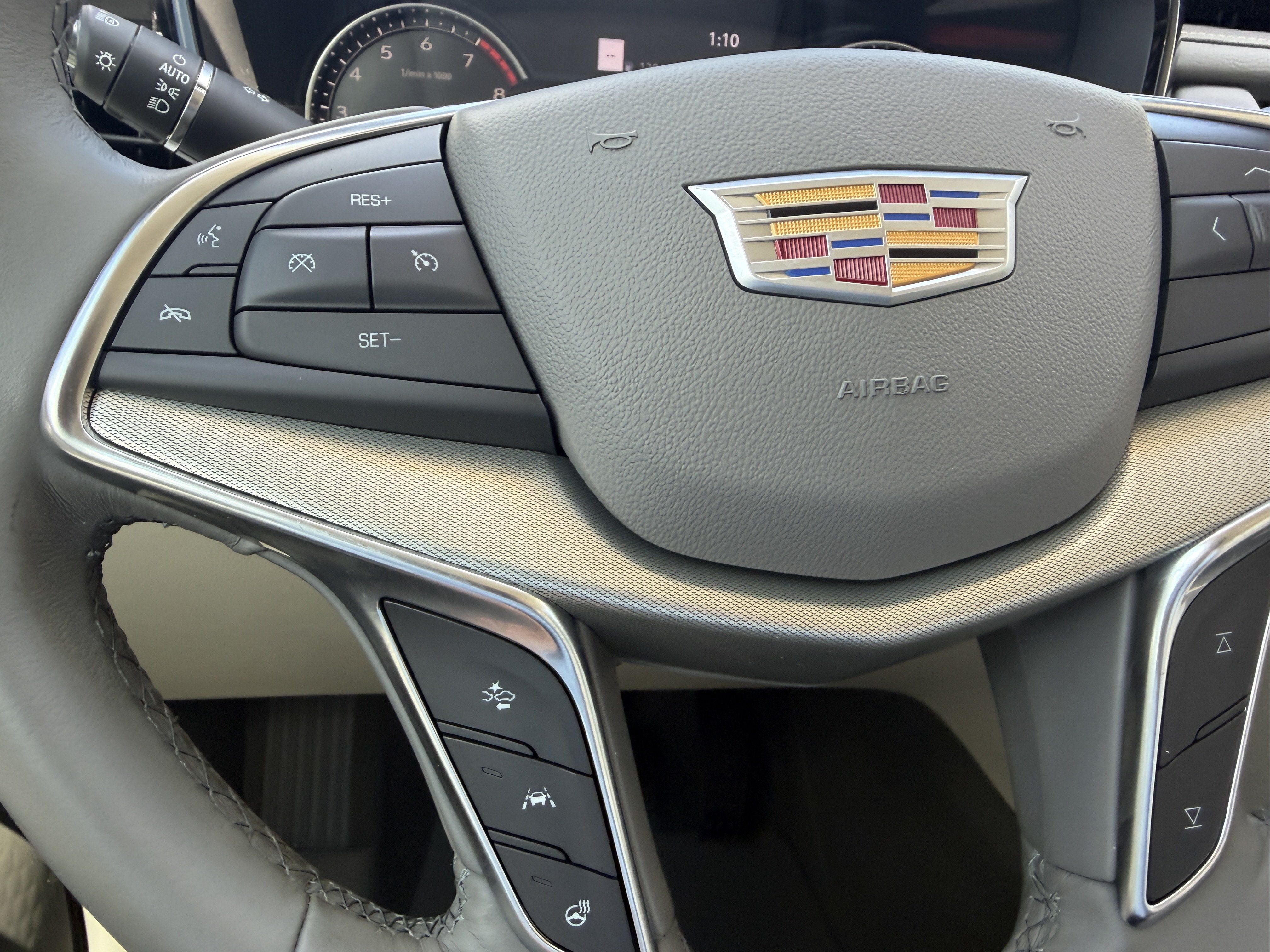 Certified 2023 Cadillac XT5 Premium Luxury FWD image 27