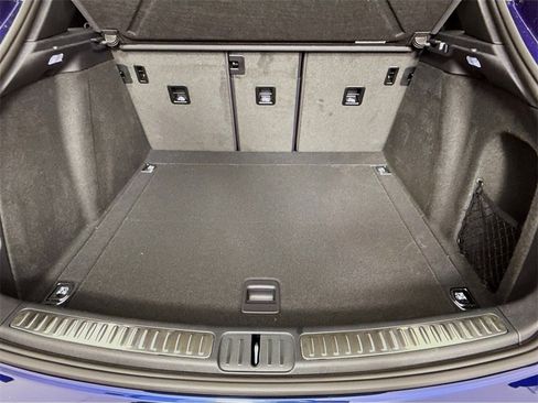 New 2026 Porsche Macan image 28