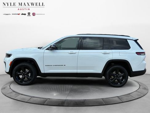 New 2026 Jeep Grand Cherokee L Limited AWD/4WD image 13