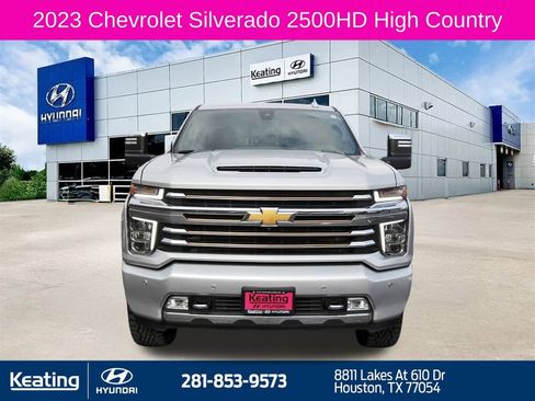 Used 2023 Chevrolet Silverado 2500 High Country w/ Technology Package image 2