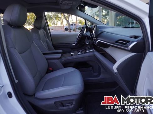 Used 2023 Toyota Sienna XLE image 79