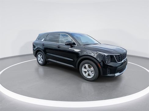New 2026 Kia Sorento LX image 2