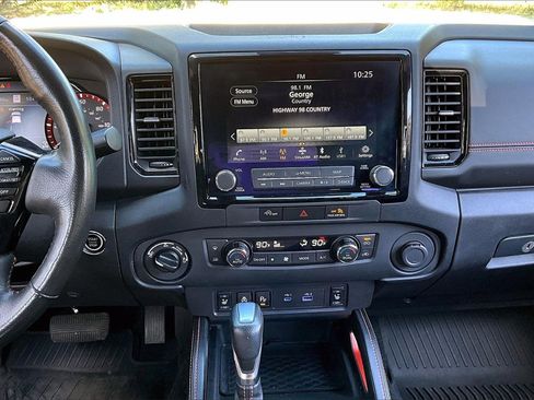 Used 2023 Nissan Frontier PRO-4X w/ Pro-4X Premium Package image 9