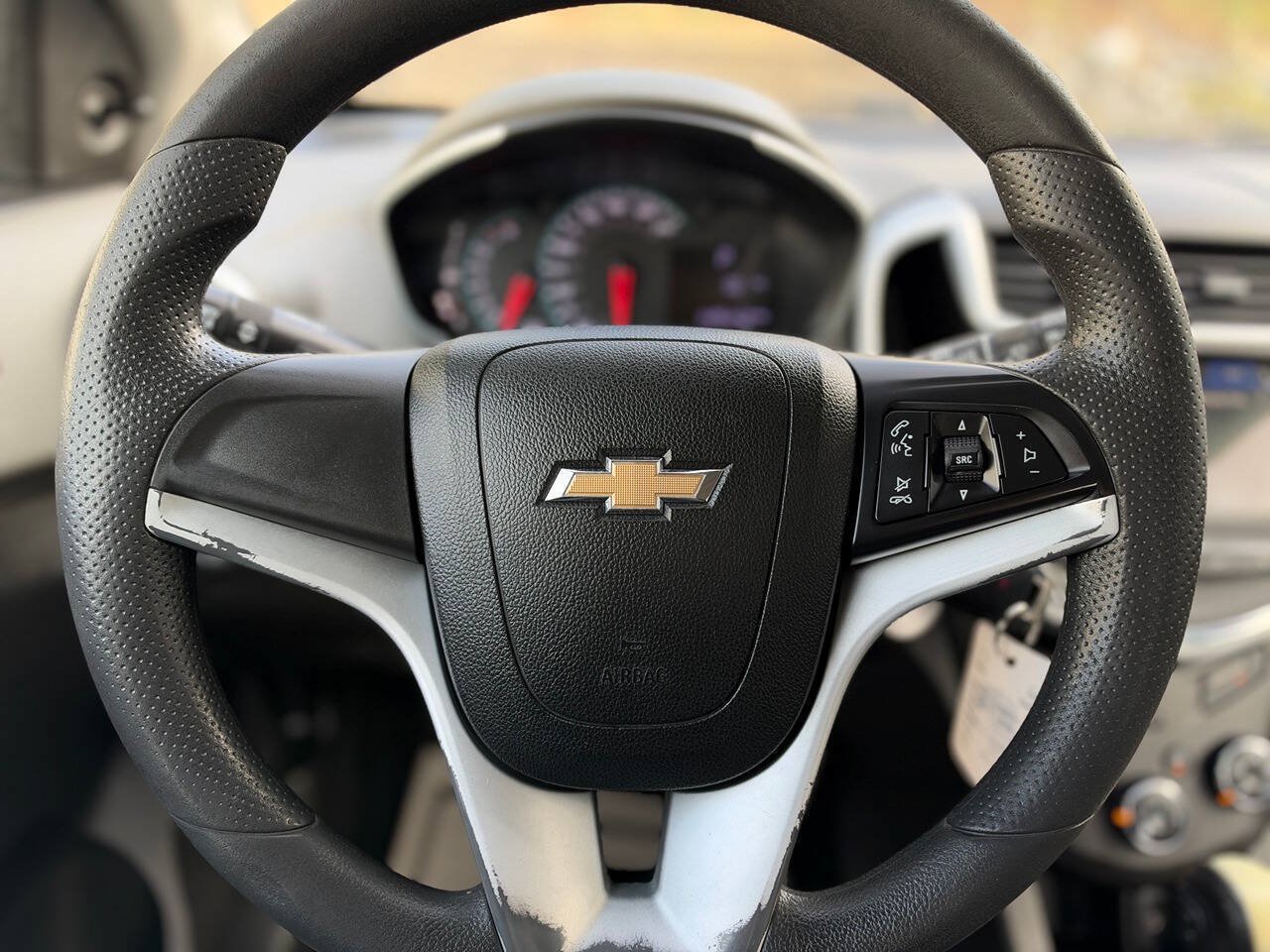Used 2018 Chevrolet Sonic LT FWD image 14
