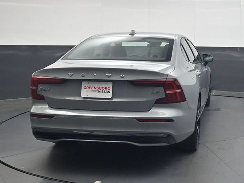 Used 2024 Volvo S60 B5 Core w/ Climate Package FWD image 5