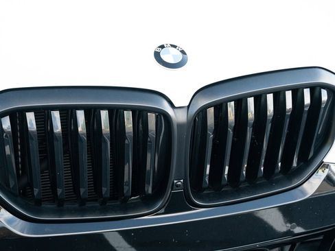 Used 2024 BMW X5 xDrive40i w/ M Sport Package AWD/4WD image 6
