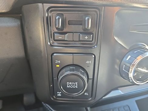 Used 2025 Ford F350 Platinum image 21