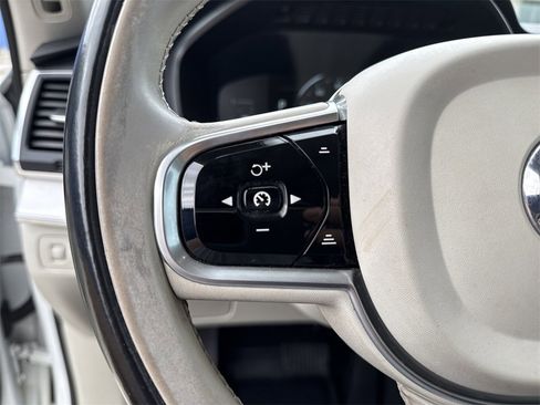 Used 2017 Volvo XC90 T5 Momentum w/ Vision Package image 16