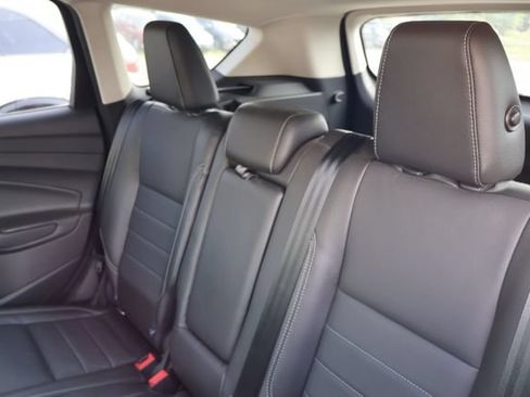 Used 2015 Ford Escape Titanium AWD/4WD image 9