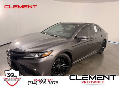 Used 2023 Toyota Camry XSE FWD image 1