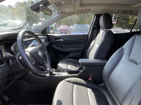 Used 2023 Buick Encore GX Essence w/ Experience Buick Package image 19