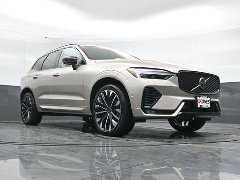 New 2026 Volvo XC60 B5 Ultra w/ Protection Package Premier image 42