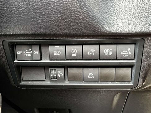 Used 2023 Toyota Tundra SR5 w/ SR5 Premium Package AWD/4WD image 20