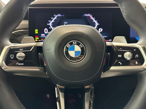 Used 2023 BMW 760i xDrive w/ Executive Package AWD/4WD image 11