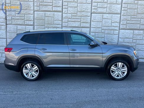 Used 2019 Volkswagen Atlas SE w/ Panoramic Sunroof Package image 8
