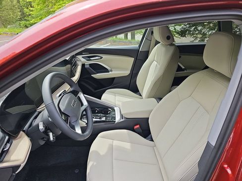 New 2026 Audi Q5 Premium Plus AWD/4WD image 10