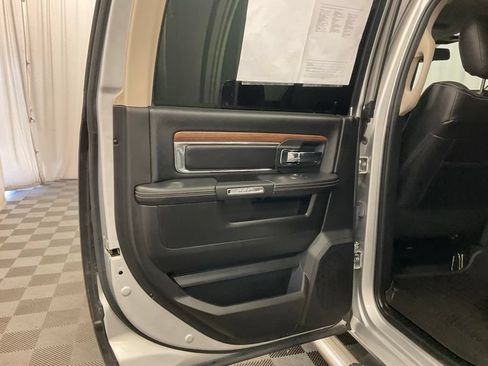 Used 2018 RAM 2500 Laramie w/ Convenience Group AWD/4WD image 28