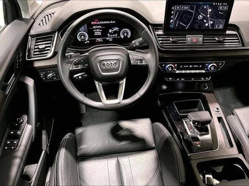 Used 2023 Audi Q5 e Premium Plus w/ Premium Plus Package AWD/4WD image 4