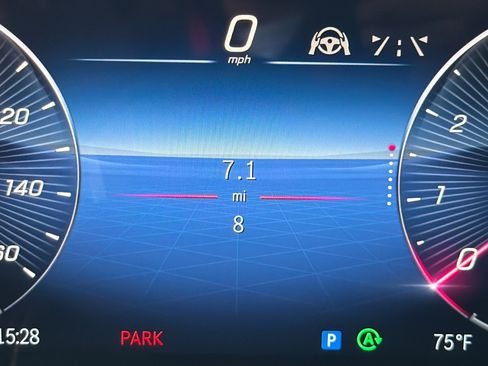 New 2026 Mercedes-Benz GLS 450 4MATIC image 26
