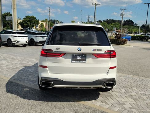 Used 2022 BMW X7 M50i w/ Dynamic Handling Package AWD/4WD image 4