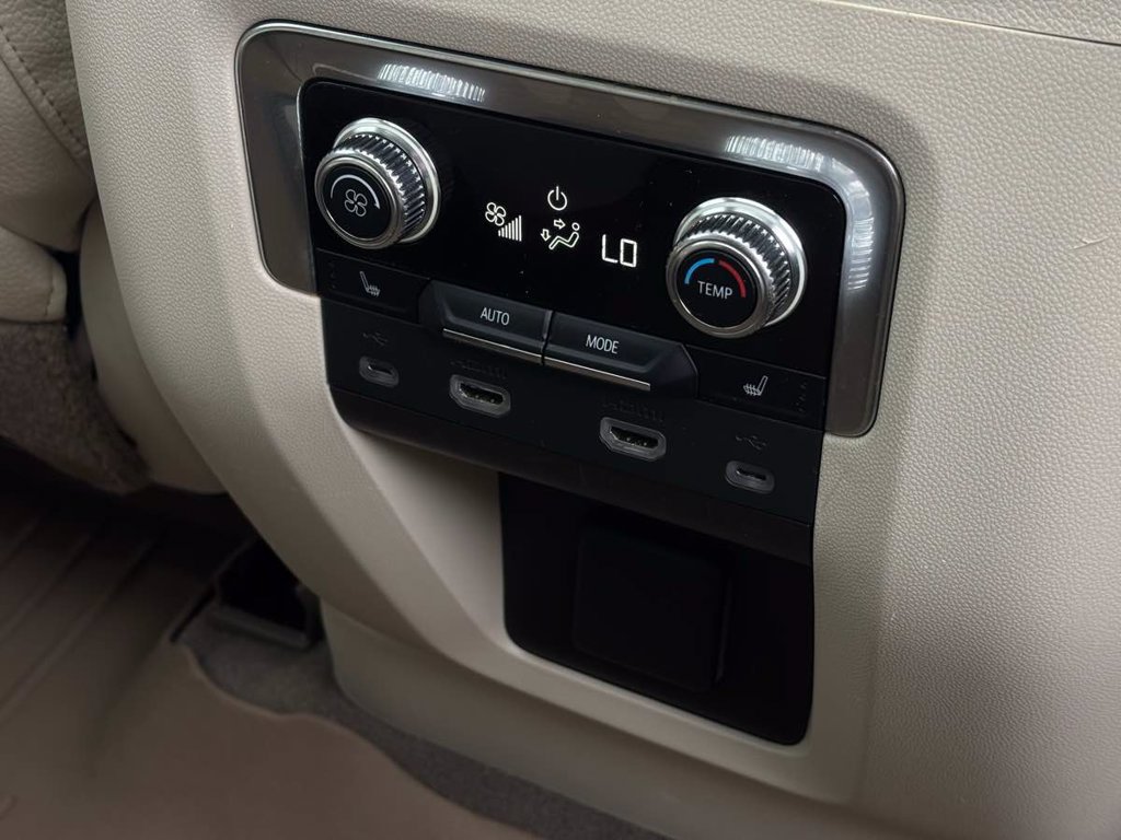 Used 2021 GMC Yukon XL Denali w/ Denali Ultimate Package AWD/4WD image 43